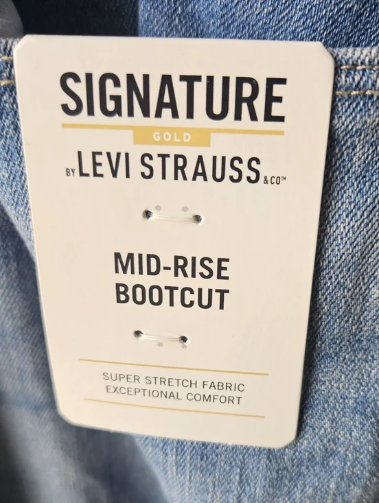 Signature by Levi Strauss & Co Gold Label Mid-Rise Bootcut Jeans Size 22M - Picture 3 of 7